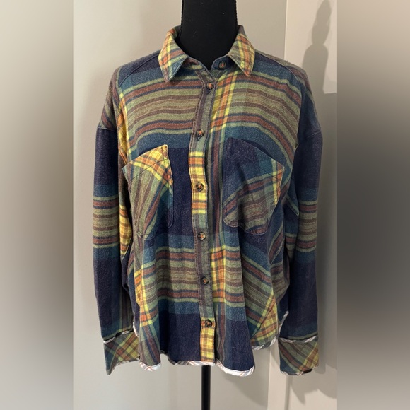 BDG Plaid Flannel Button Up Shirt Oversized Blue Yellow Green‎ Women's M - Picture 3 of 9